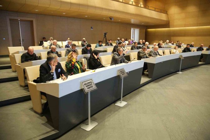 Nilüfer’den Üniversite Öğrencisine Ulaşım Desteği