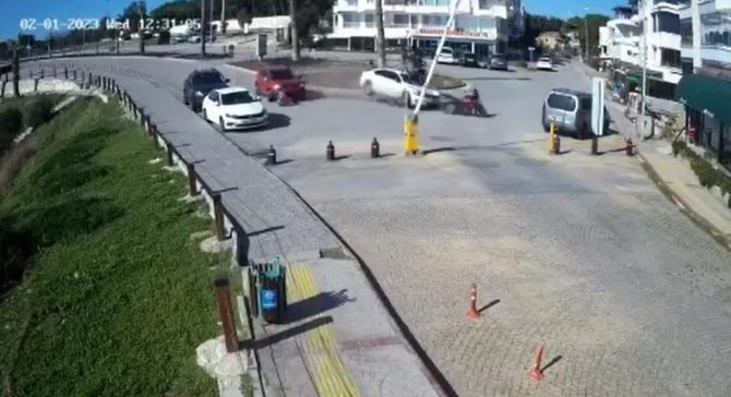 Didim’deki Silahlı Saldırı Sonrası Meydana Gelen Kazanın Görüntüleri Ortaya Çıktı