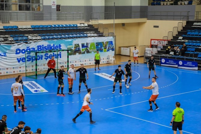 Zirve Takibini Sürdüren Sakarya Büyükşehir Hentbol’un Konuğu Spor Toto