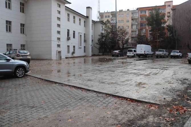 Siirt’te Kaykay Ve Bisiklet Parkuru Yapılıyor
