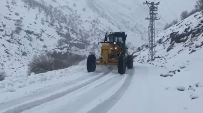 Şırnak’ta 26 Yerleşim Yerine Ulaşım Sağlanamıyor