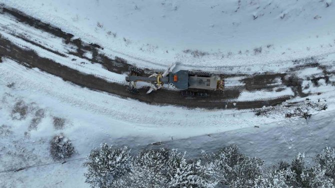 Kapanan Köy Yolları Bir Bir Açılıyor