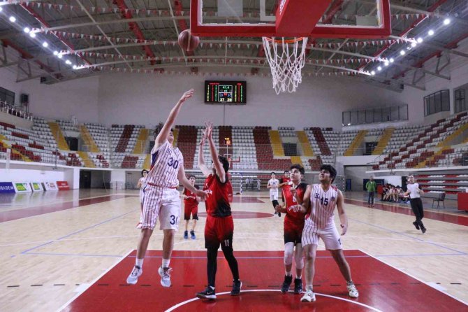 Potada Kongre İ̇htisas Kulübü Şampiyon Oldu