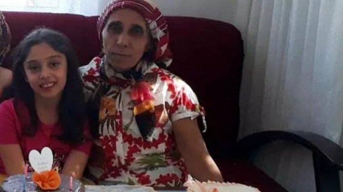 Tatil İçin Gittiği Isparta’dan Cenazesi Gelen Küçük Ecrin, Kuşadası’nda Toprağa Verildi