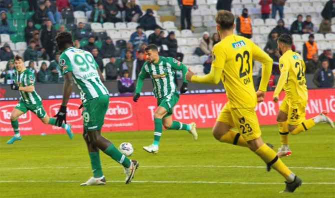 Spor Toto Süper Lig: Konyaspor: 0 - İ̇stanbulspor: 1 (Maç Sonucu)