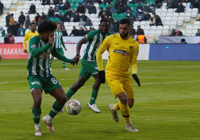 Spor Toto Süper Lig: Konyaspor: 0 - İ̇stanbulspor: 0 (İ̇lk Yarı)
