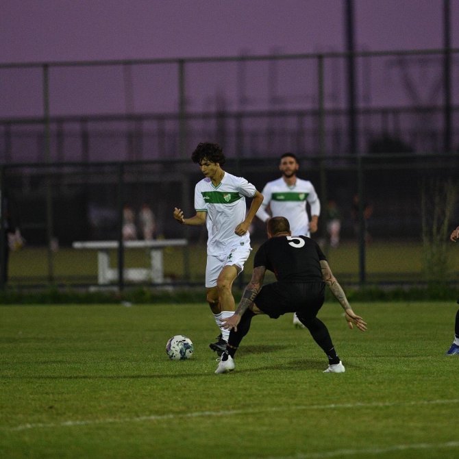 Bursasporlu Futbolcu Tuğhan Yıldız’a Roma Ve Inter’in İlgisi Var