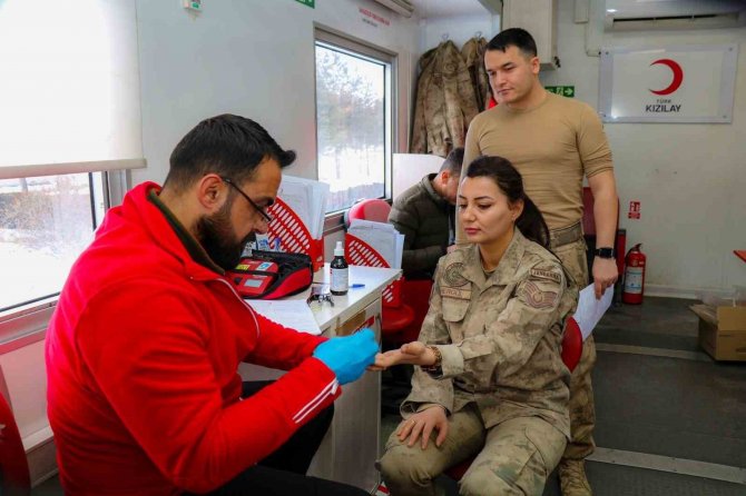 Jandarmadan Kan Bağışı