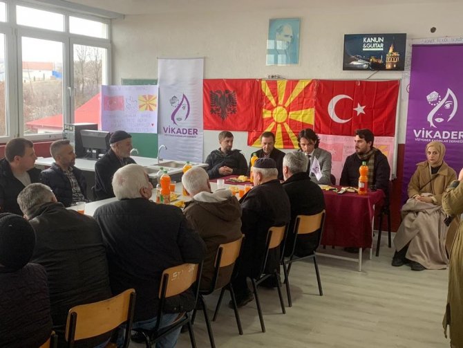 Üsküp’teki Çocuklar Türkiye’den Gelen Hediyelerle Sevindi