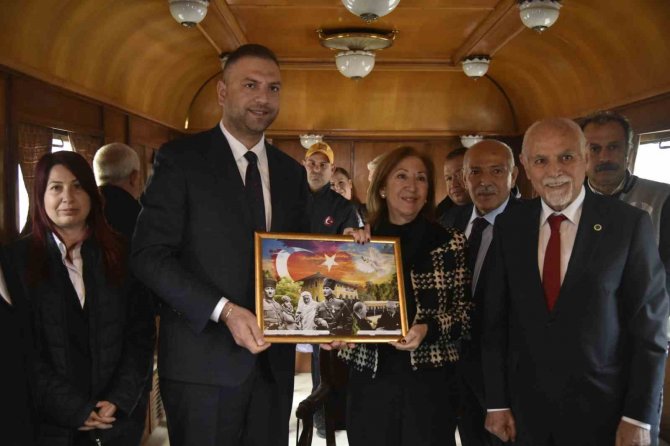 Karalar: "Cumhuriyetimizin Kurucularının İzinden Gitmeye Devam Edeceğiz"