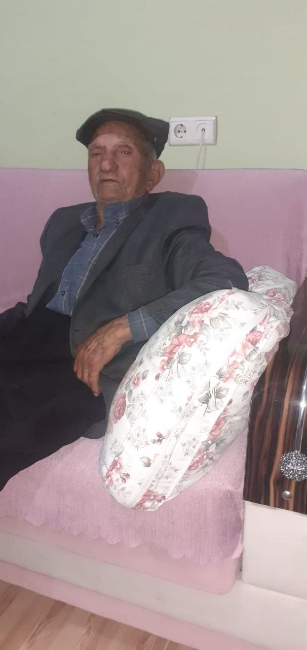Yangında Ölen 96 Yaşındaki Kadir Dede, Son Yolculuğuna Uğurlandı