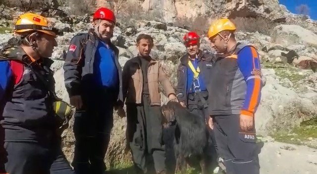 500 Metrelik Uçurumda Kurtarma Operasyonu