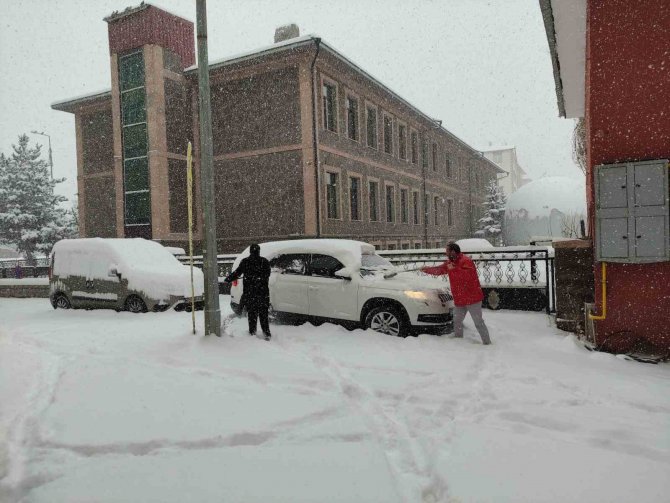 Ardahan’da Yoğun Kar Yağışı