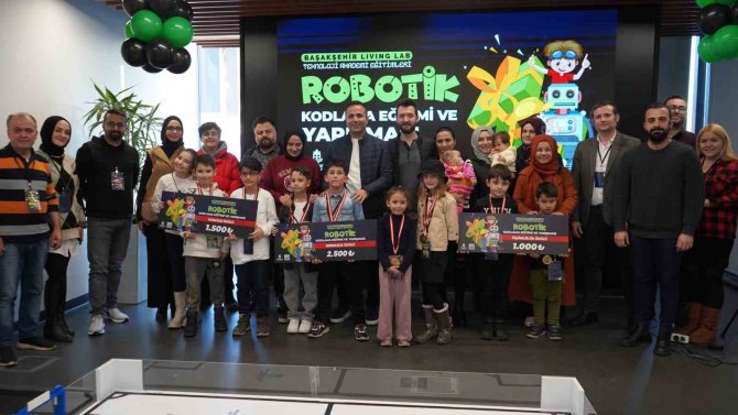 Geleceğin Yazılımcıları Başakşehir’de Yetişiyor