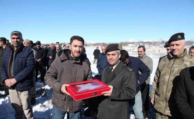 Ahlatlı Kıbrıs Gazisi Ahmet Şeker Toprağa Verildi