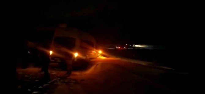 Panor Dağı’nda Mahsur Kalan 20 Araç Ve 60 Kişi Kurtarıldı