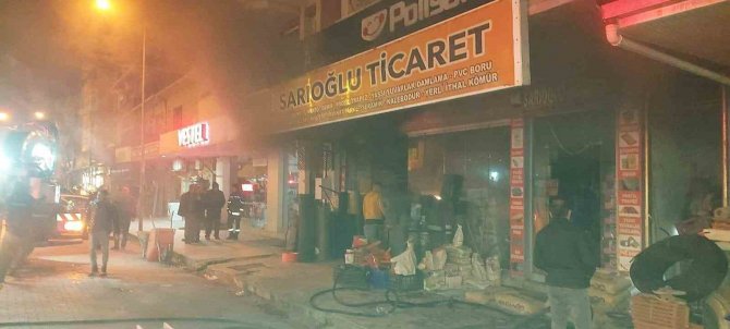 Yenice’de Bir İş Yerinin Bodrum Katında Yangın Çıktı