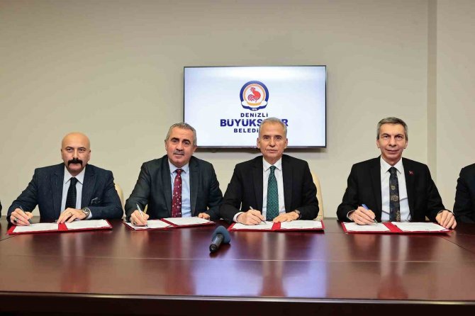 Denizli Büyükşehirde Sevindirici İş Sözleşmesi İmzalandı