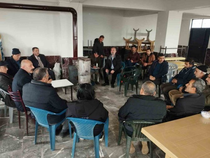Elazığ’da Çiftçileri Bilgilendirme Toplantıları Sürüyor