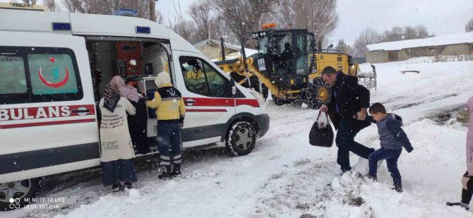 Büyükşehir’den Nefes Kesen Hasta Kurtarma Operasyonları