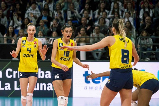 2023 Cev Şampiyonlar Ligi: Fenerbahçe Opet: 3 - Tenerife La Laguna: 0