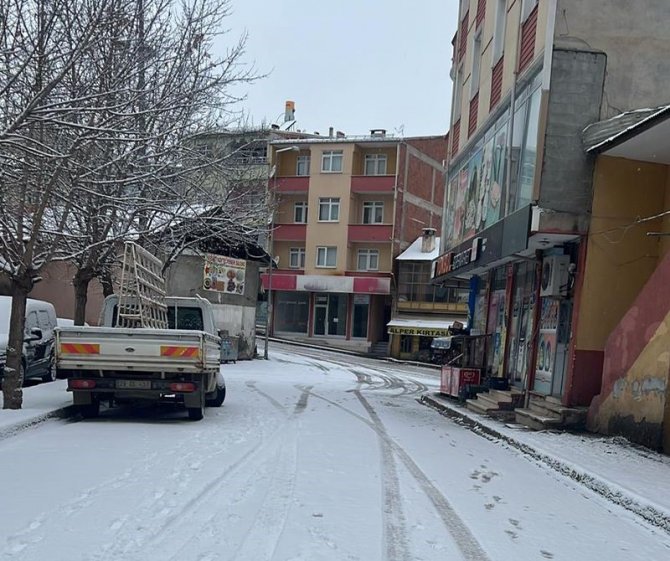 Giresun’un Yüksek Kesimlerinde Kar Yağışı Etkili Oldu