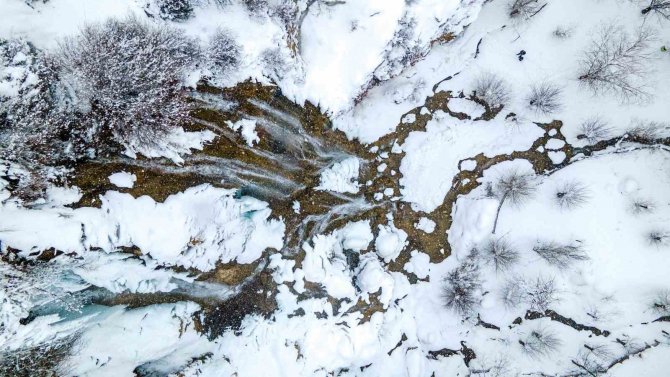 Girlevik Şelalesi, Kış Aylarında Karla Bir Başka Güzel