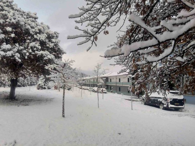 Hisarcık Esire Termal Turizm Merkezi’nde Kar Güzelliği