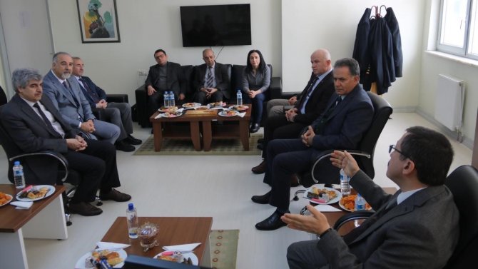 İ̇nönü Üniversitesi Eczacılık Fakültesi Akredite Edildi