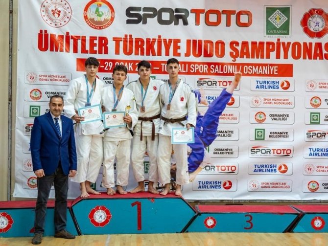 Kağıtspor’un Judocularından Gururlandıran Başarı