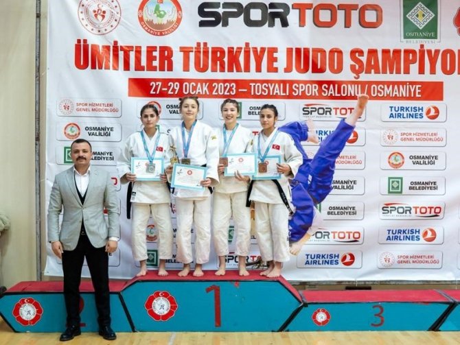 Kağıtspor’un Judocularından Gururlandıran Başarı