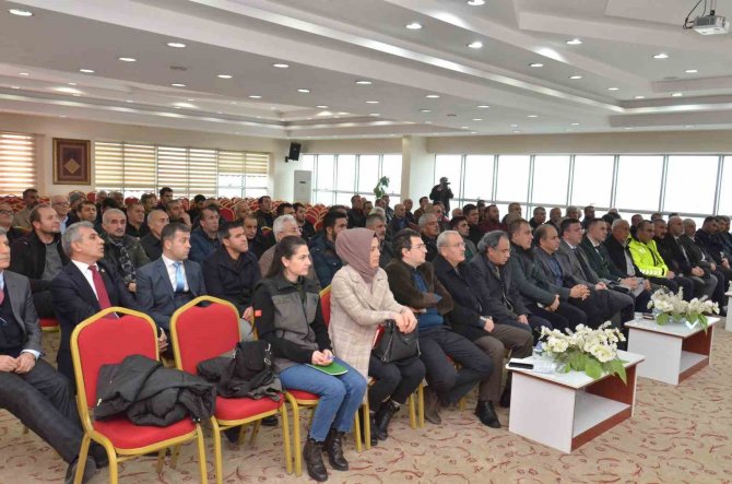 Elbistan’da Muhtarlar Toplantısı