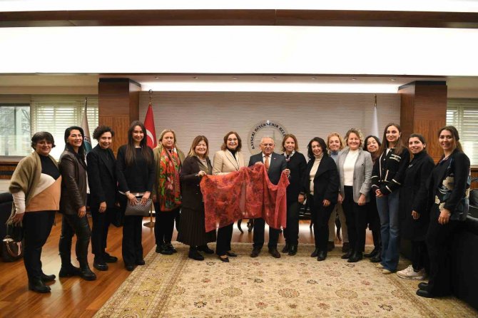 Büyükkılıç’tan Kadın Girişimcilerle İ̇şbirliği Protokolü