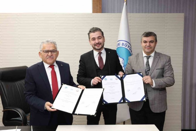 ’Eczacı Asistanlığı’ Kursu Başlıyor