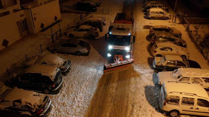 Başkan Altınok’tan Sabaha Kadar Kar Denetimi