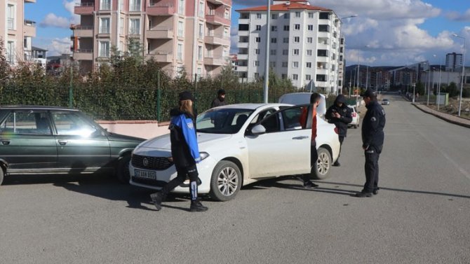 Keşan’da Huzur Ve Güven Uygulamasında 2 Kişi Tutuklandı