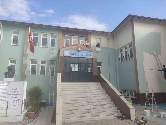 Köyceğiz Toparlar Ortaokulu Yenilendi