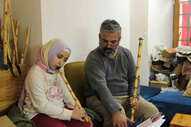 Ney’in Mistik Sesi Manisa’dan Dünyaya Yayılıyor