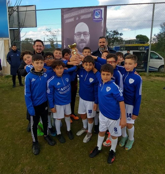 Salihli Anka’dan Çifte Şampiyonluk