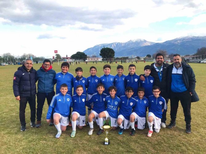 Salihli Anka’dan Çifte Şampiyonluk