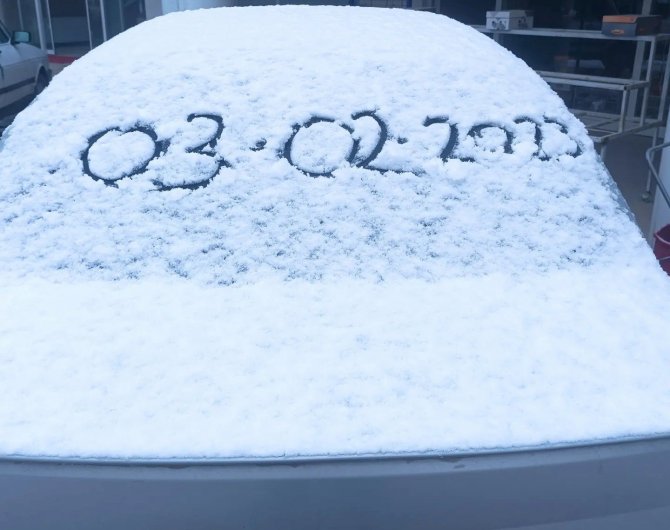 Selendi Güne Karla Uyandı