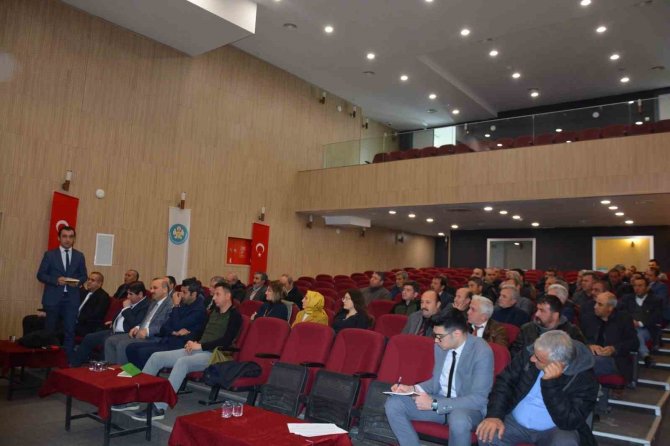 Kaymakam Okumuş Muhtarlarla Bir Araya Geldi