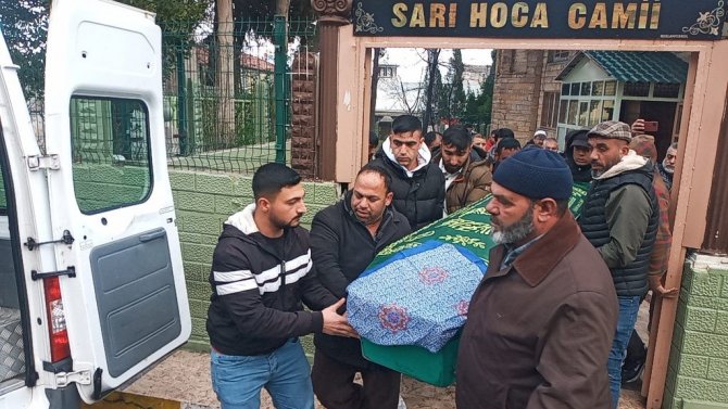 Boşandığı Eşi Tarafından Öldürülen Kadın Toprağa Verildi
