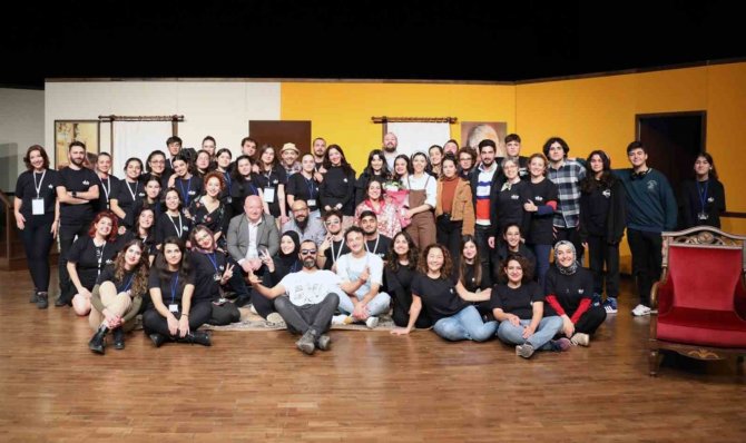 Menteşe Belediye Tiyatrosu Ege Tiyatrolar Birliği Üyesi Oldu