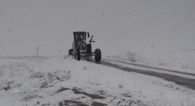 Muş’ta 223 Köy Yolu Ulaşıma Açıldı