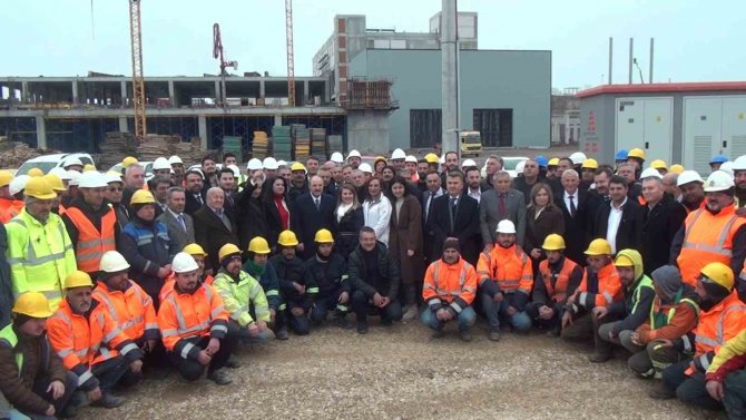 Bakan Varank, Balıkesir’de Fabrikaları İnceledi