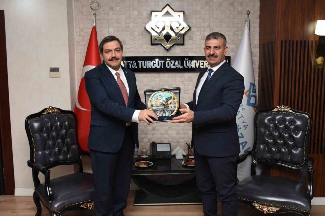 Rektör Çiftçi’den İki Üniversite