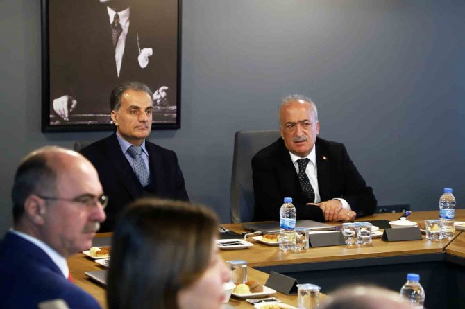 Sakarya Üniversitesi Heyeti, Atatürk Üniversitesini Ziyaret Etti