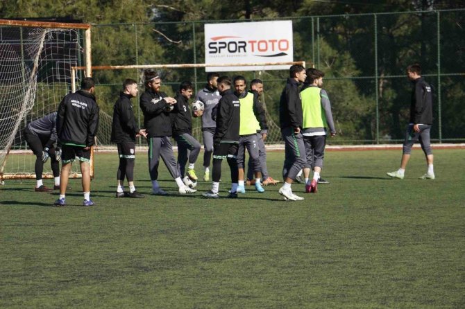 Yeşilçınar Kritik Maça 3 Puan Parolasıyla Hazırlanıyor