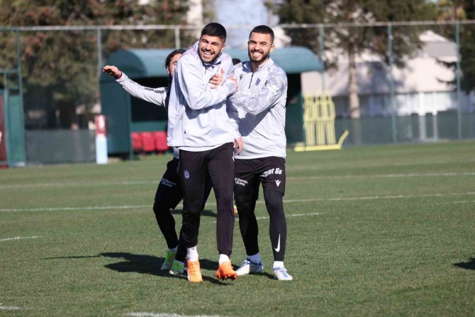 Trabzonspor, Galatasaray Maçı Hazırlıklarını Sürdürüyor